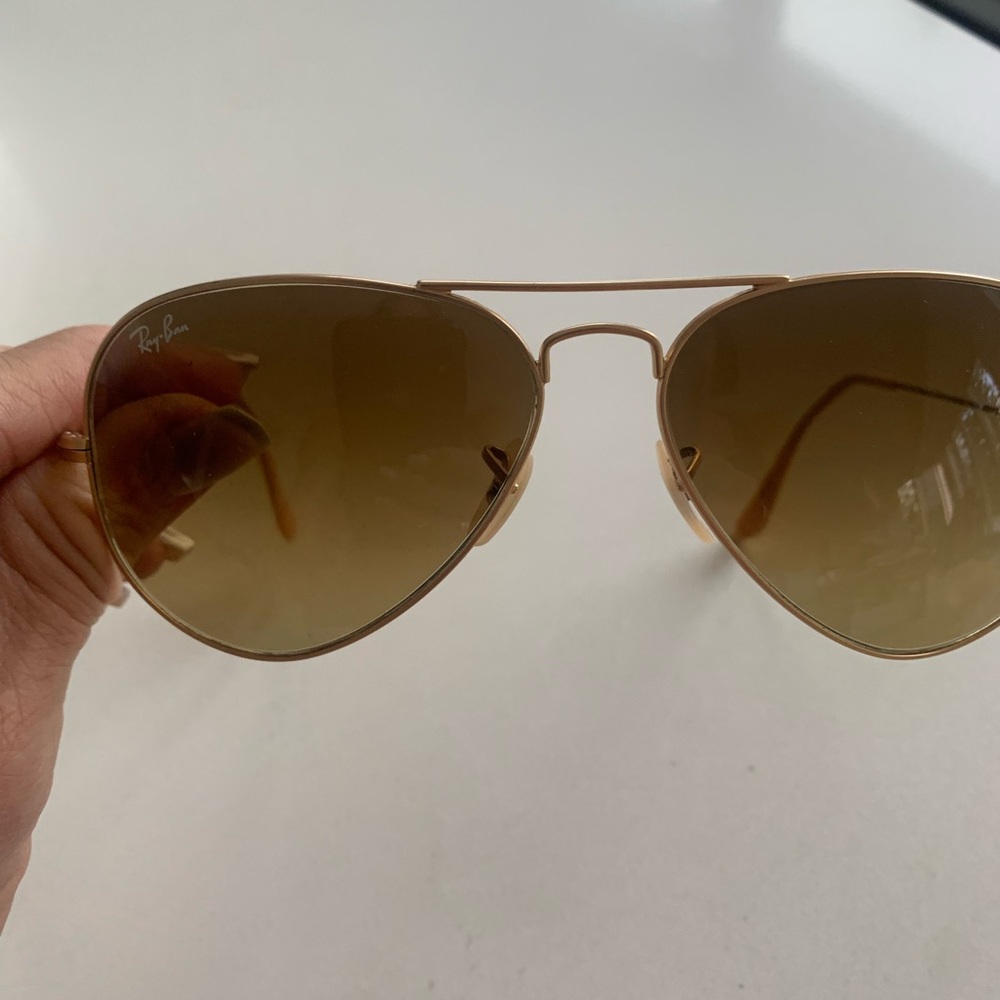 Ray-Ban Classic Gold Aviators